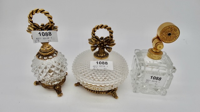 2 parfumflacons + 1 bonbonnière