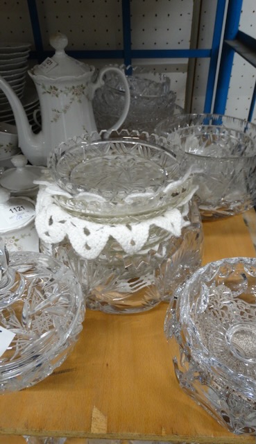1 lot of crystal