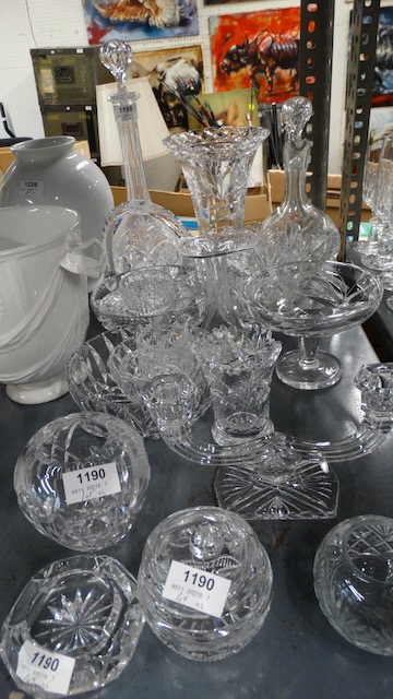 1 lot of crystal