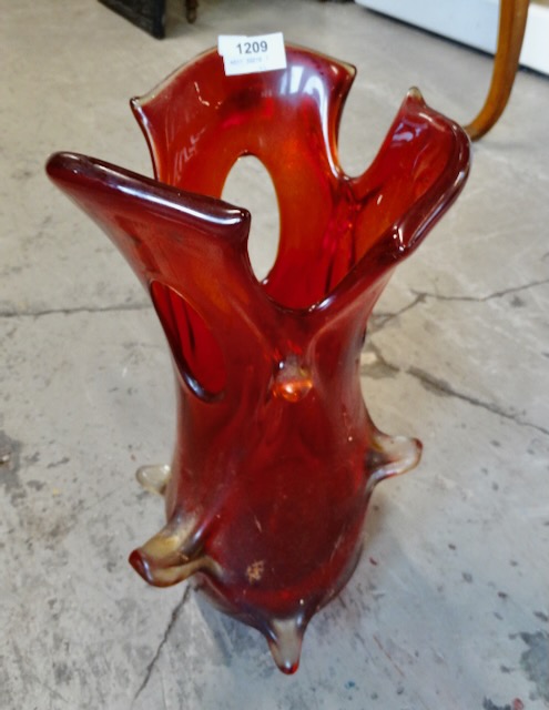 1 vase