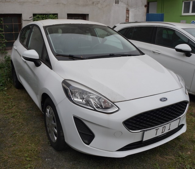 1 Ford Fiesta, 1re immat. 06/20, contrôle technique 06/25, diesel, manuelle, km affiché 74 187, cylindrée 1499, 63 kW, 2 clés, tous documents