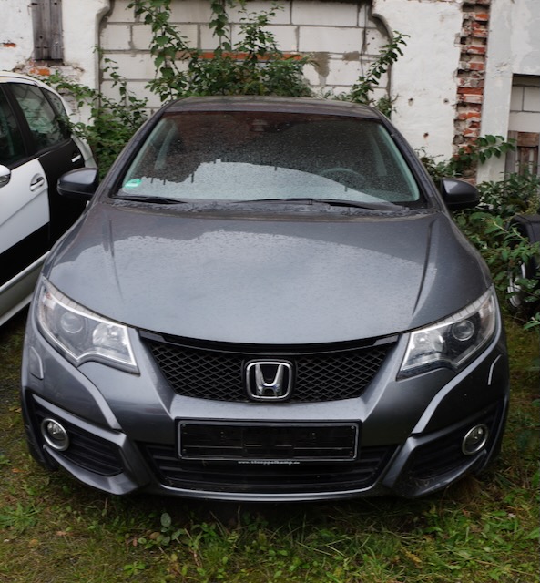 1 Honda Civic, 1re imm. 02/17, CT 08/26, essence, manuelle, km 34 708, cyl. 1339, kW 73, 2 clés, tous papiers