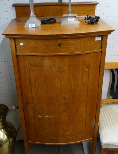 1 cabinet on legs