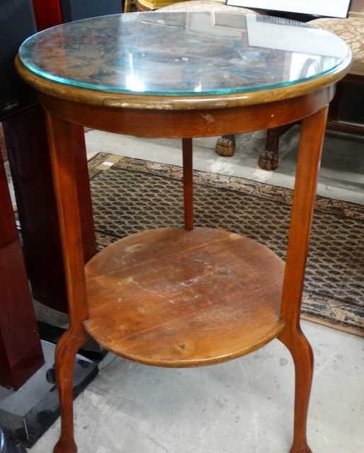 1 ronde bijzettafel