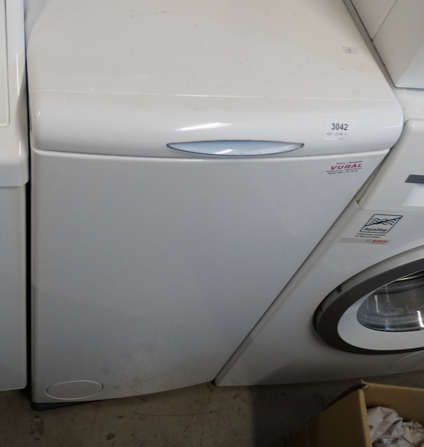 1 machine à laver Whirlpool
