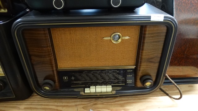 1 vieille radio