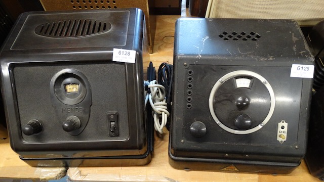2 alte Radios