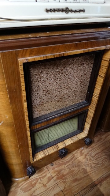 1 vieille radio