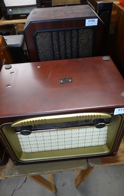 2 alte Radios