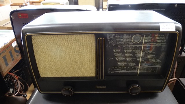 1 vieille radio