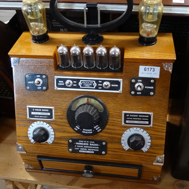 1 vieille radio