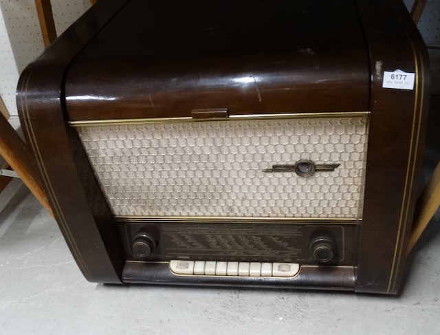 1 vieille radio