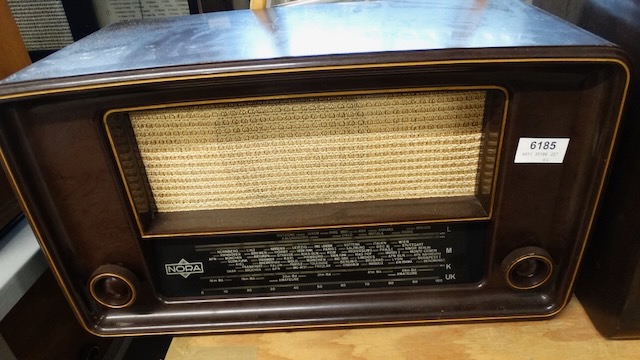 1 vieille radio