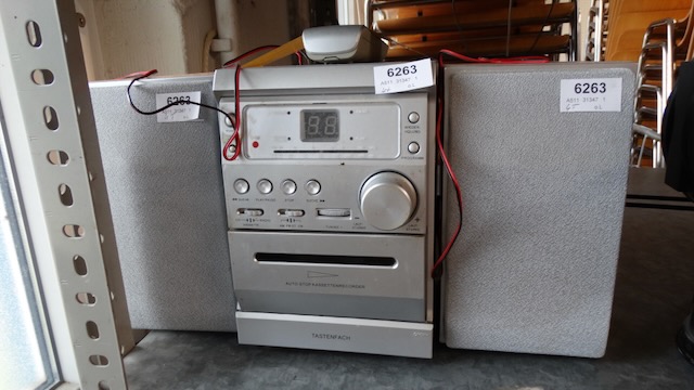 1 muziekinstallatie met afstandsbediening