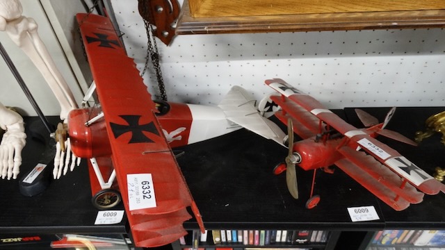 2 Modellflugzeuge
