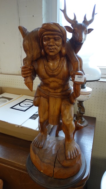 1 wooden figure